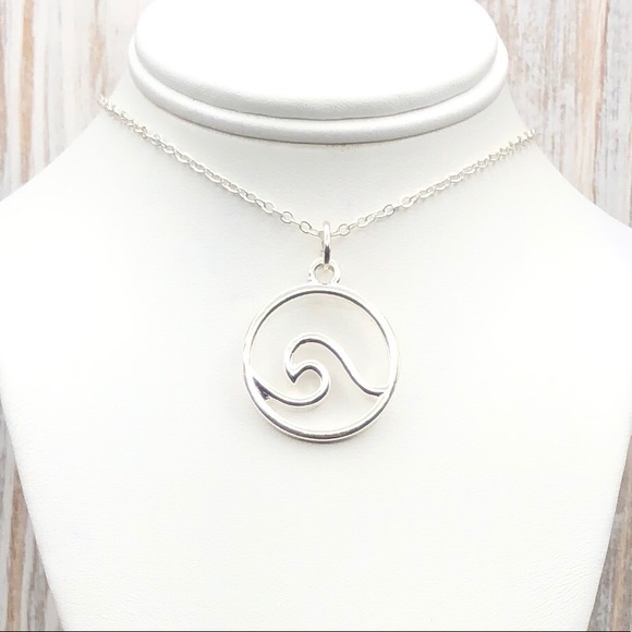 Wave Pendant Silver Plated Necklace - Picture 2 of 2